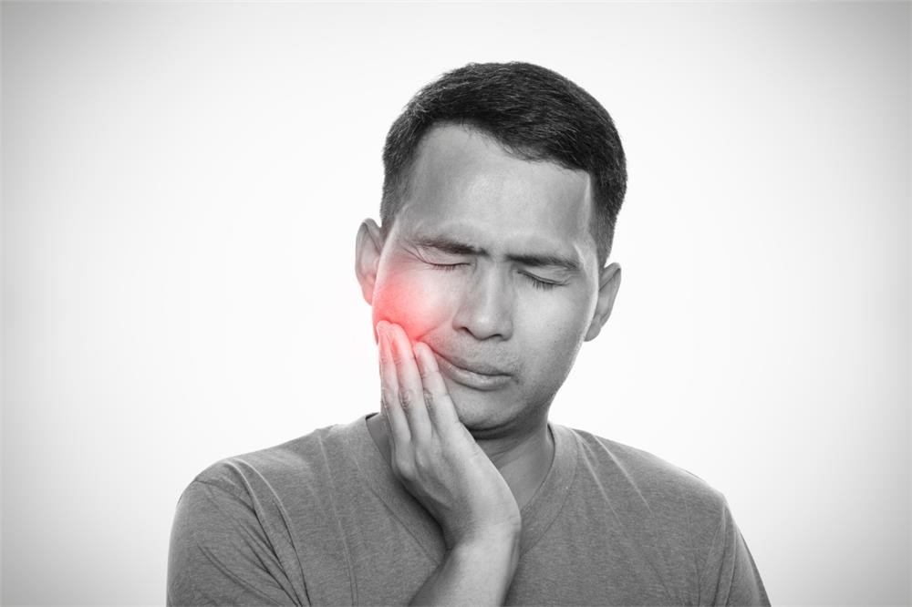 Alt çene diş eti ağrısı